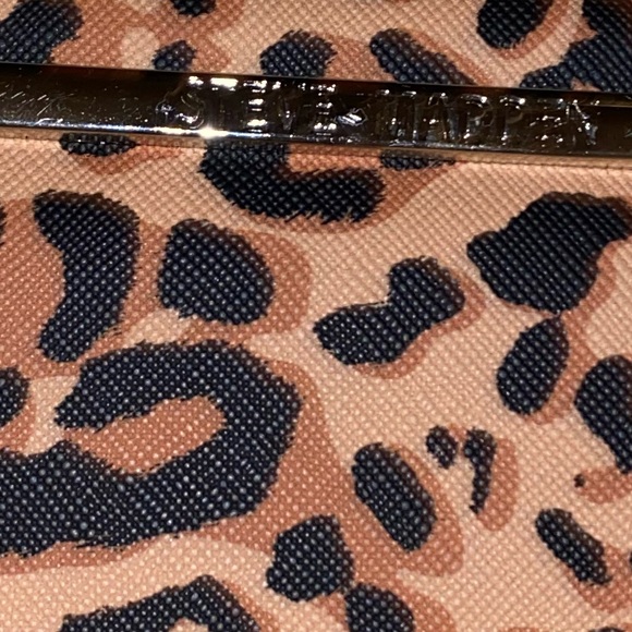 NWOT steve madden animal print wristlet wallet - Picture 4 of 13